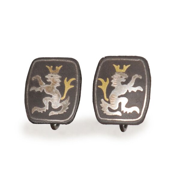 Vintage Swank Coat of Arm Fighting Lion Shield Earrings Screw Back  Black Silver - Picture 1 of 6